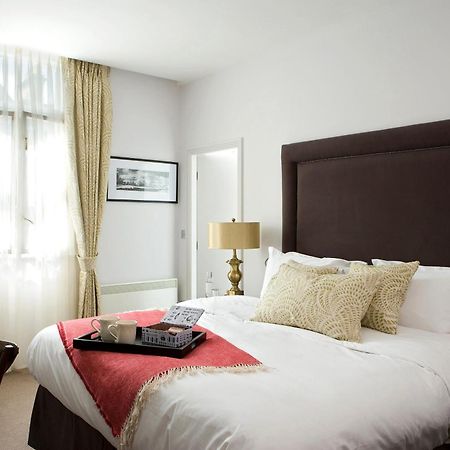 Rooms By Bistrot Pierre At The Crescent Inn Илкли Экстерьер фото